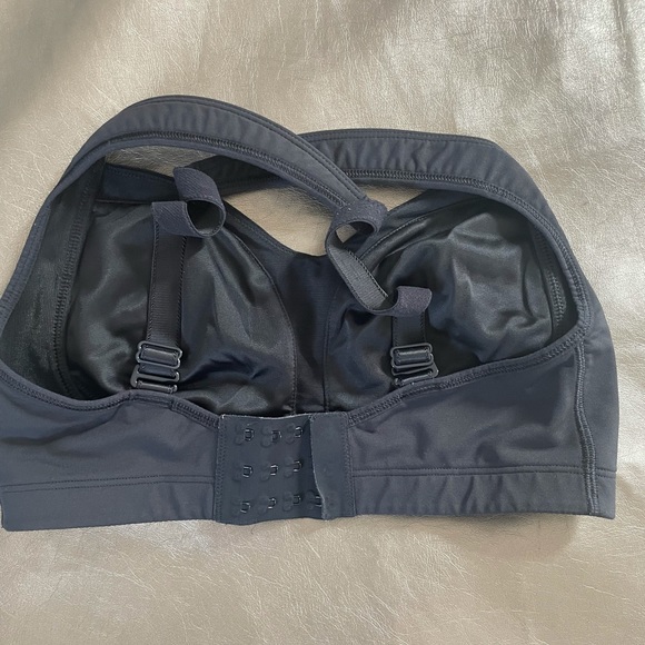 Lululemon Ta Ta Tamer - Picture 5 of 8